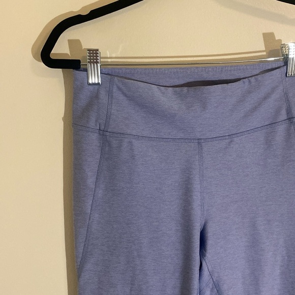 Outdoor Voices Periwinkle Cropped Leggings Size Medium - Picture 4 of 9
